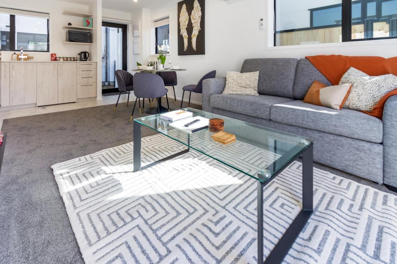 Central City Awaits 2 Bed 2 Bath With Carpark Christchurch Kültér fotó