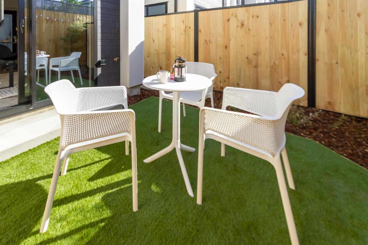 Central City Awaits 2 Bed 2 Bath With Carpark Christchurch Kültér fotó
