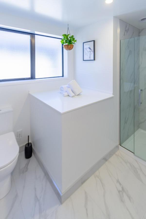 Central City Awaits 2 Bed 2 Bath With Carpark Christchurch Kültér fotó