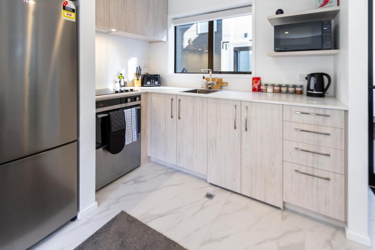 Central City Awaits 2 Bed 2 Bath With Carpark Christchurch Kültér fotó