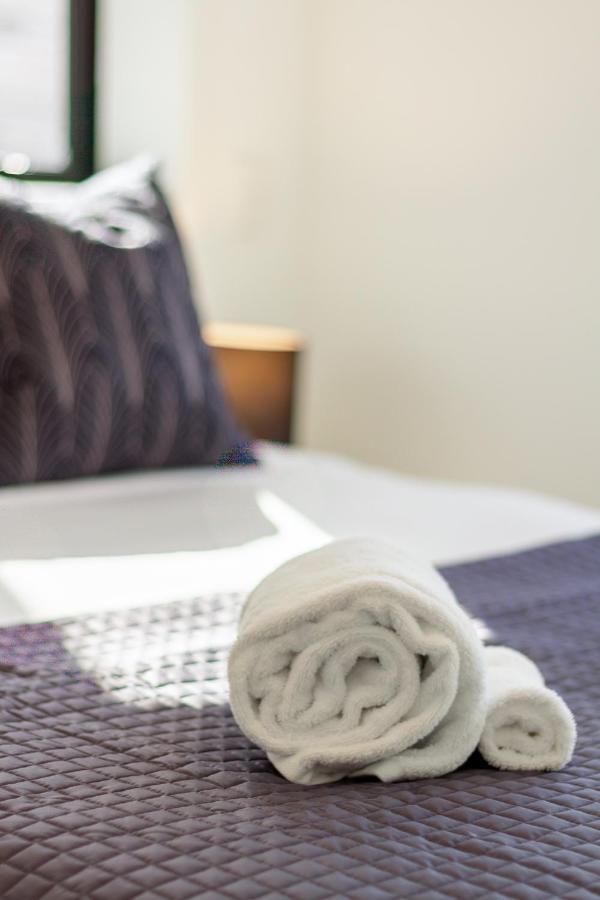 Central City Awaits 2 Bed 2 Bath With Carpark Christchurch Kültér fotó